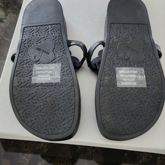 Black Sandals - Picture 3 of 3